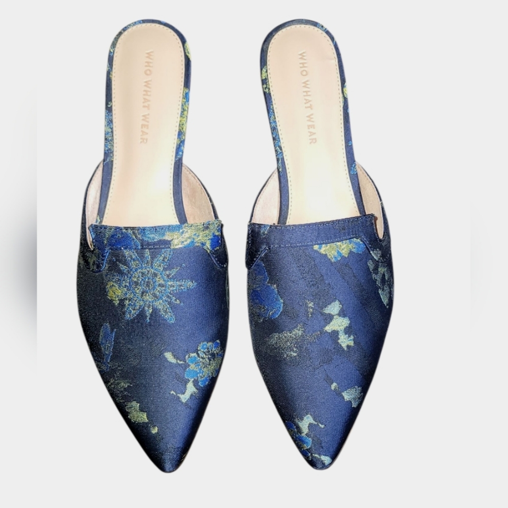 NWOT Who What Wear Navy and Yellow Floral Mules